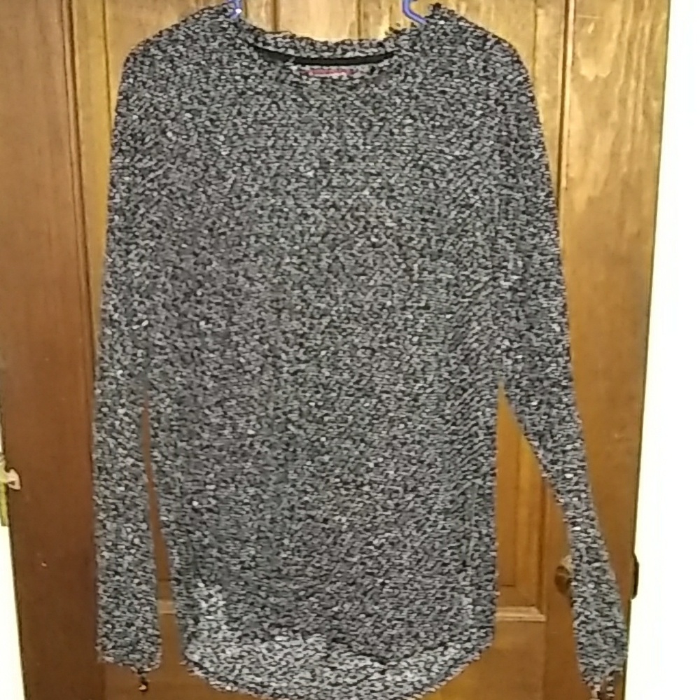 🔴3 for $15🔴Women's high low sweater with zippers
